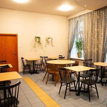 Hotelik Relax H360 Лодз Екстериор снимка